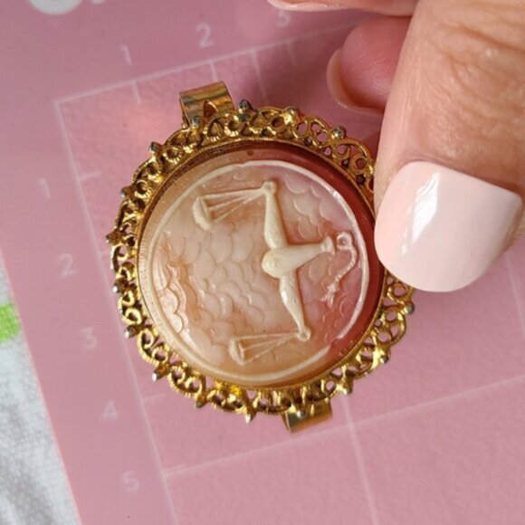 Vintage Men's Round Circle Cameo Libra Tie Clip Grandpa Core Gold Tone - Picture 7 of 7